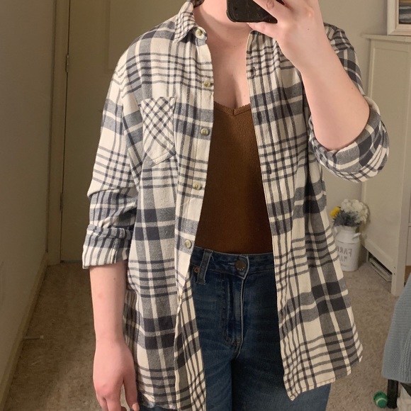 Flannel!💗 - Picture 2 of 3